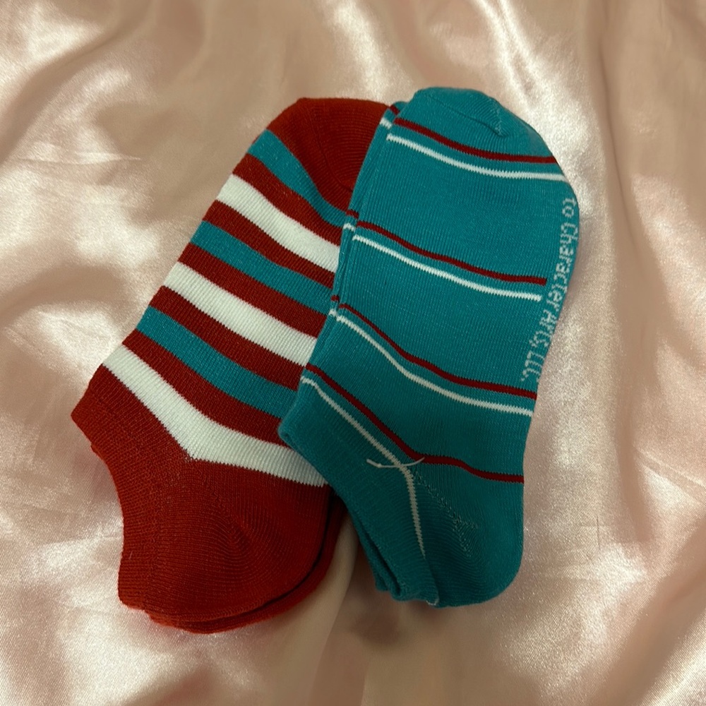 Women’s new holiday Christmas socks set of two
